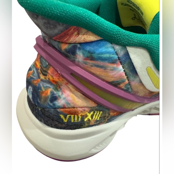 Nike Kyrie 8 GO GS 'Circle of Life' DQ8076-011 - Picture 3 of 8